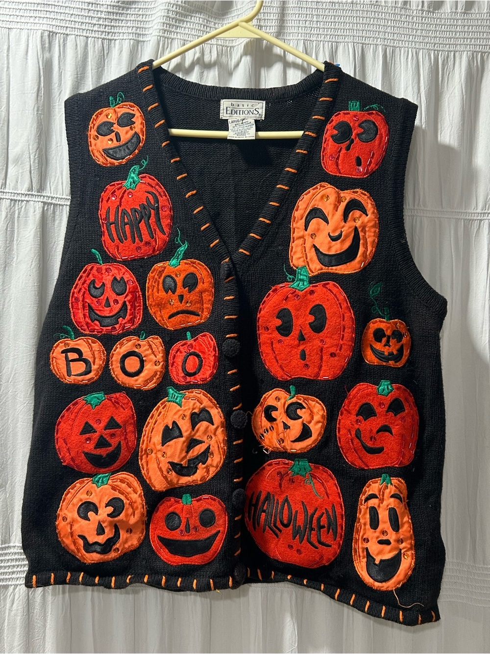 Basic Editions Black Vest with Orange Pumpkin Appliqués vintage 1990’s - Picture 4 of 7